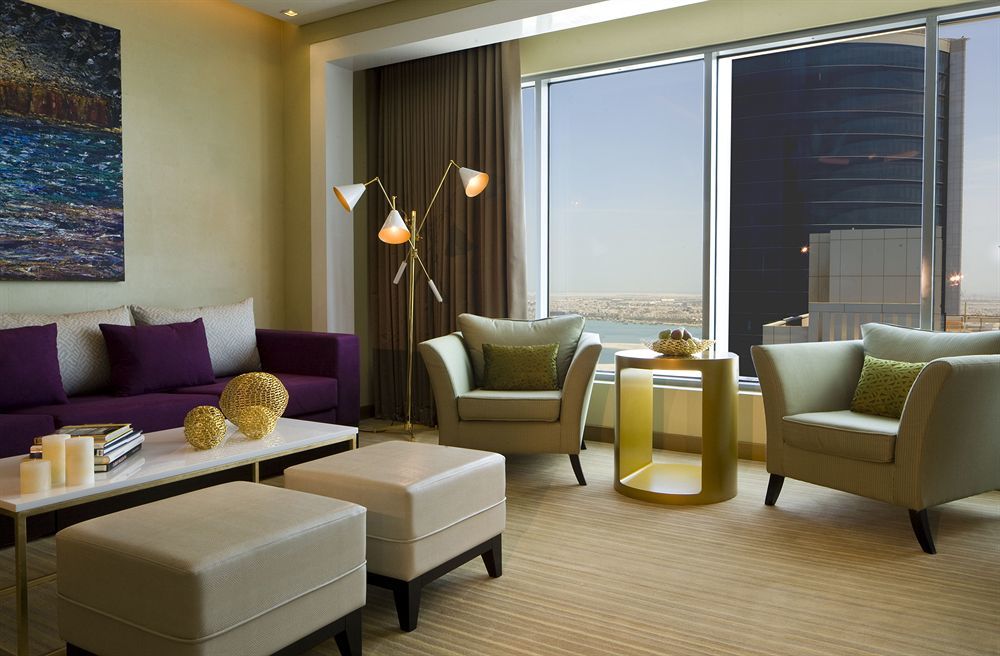 The Domain Bahrain Hotel And Spa - Adults Friendly 16 Years Plus 마나마 외부 사진 A living room at the Ritz-Carlton, DIFC